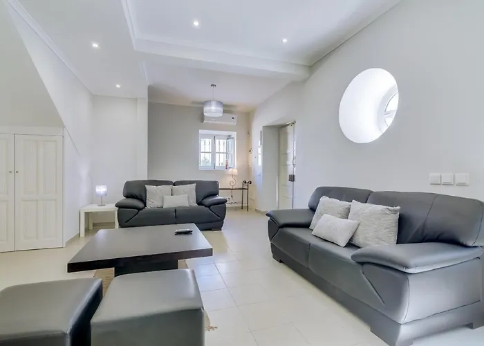 Faro Tradicional House - City Center